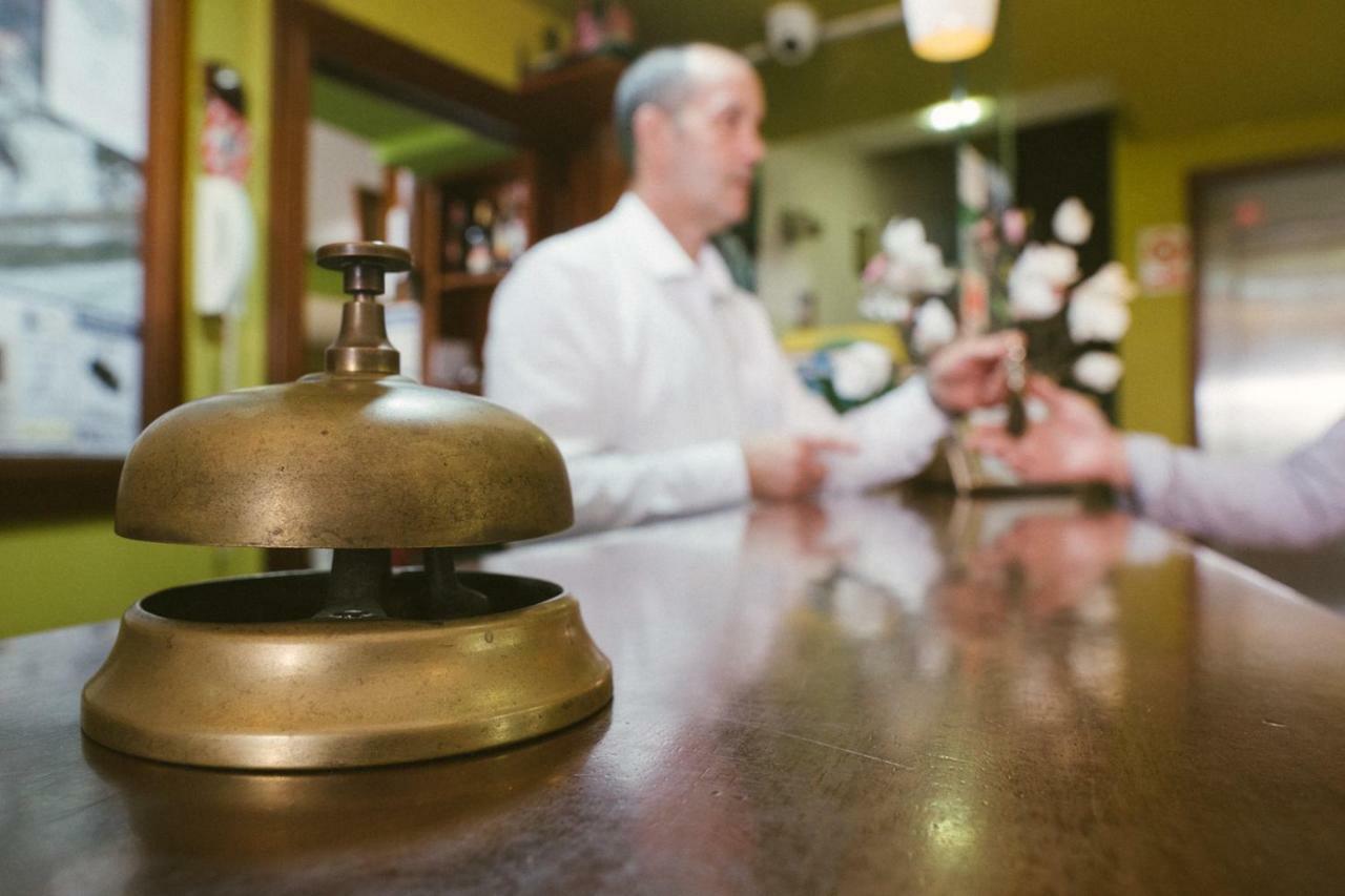 Gran Hotel Rural Cela Belmonte De Miranda Exteriör bild