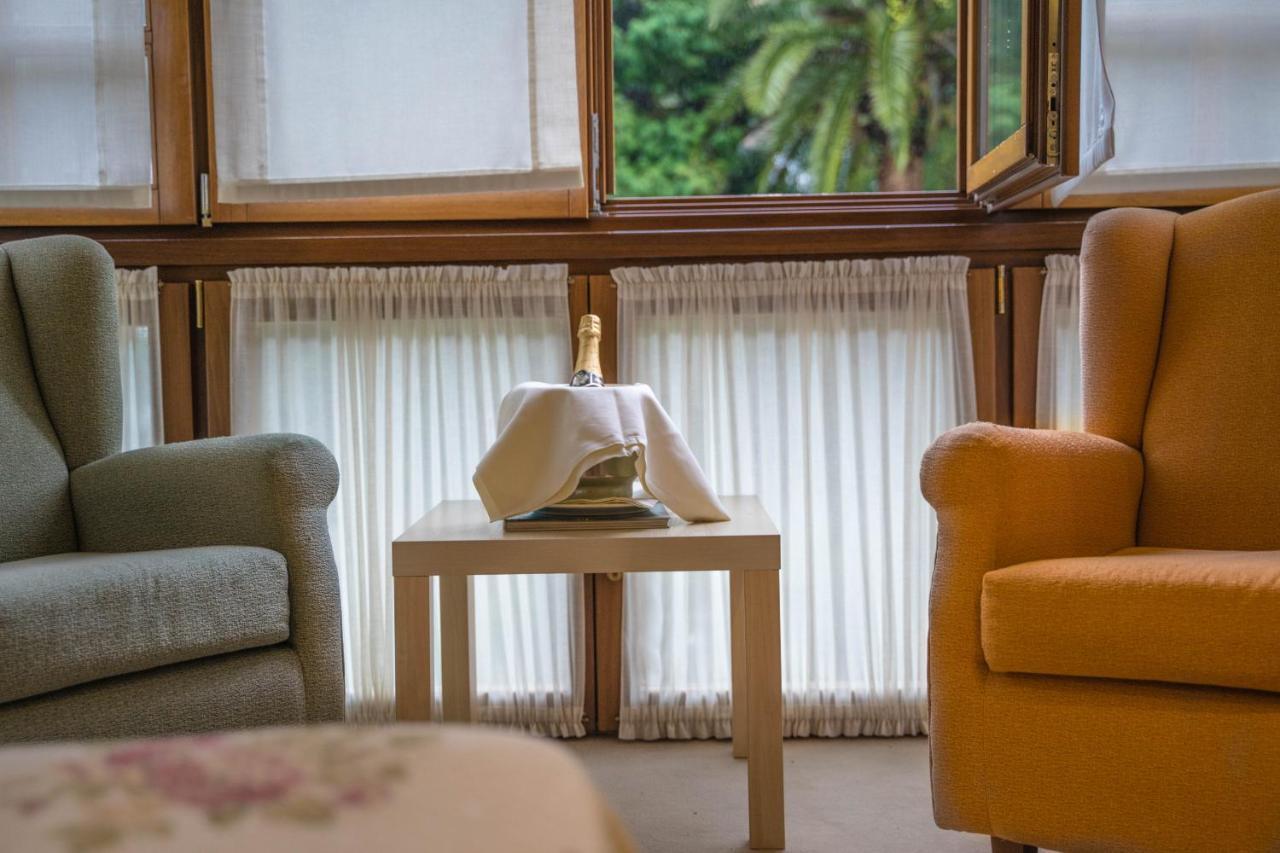 Gran Hotel Rural Cela Belmonte De Miranda Exteriör bild